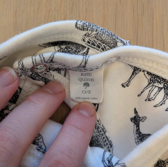 Kate Quinn Cream Deer Pattern Bib - Picture 3 of 3